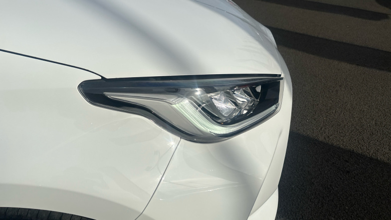 Toyota Yaris 1.5 Hybrid Design 5dr CVT Hybrid Hatchback